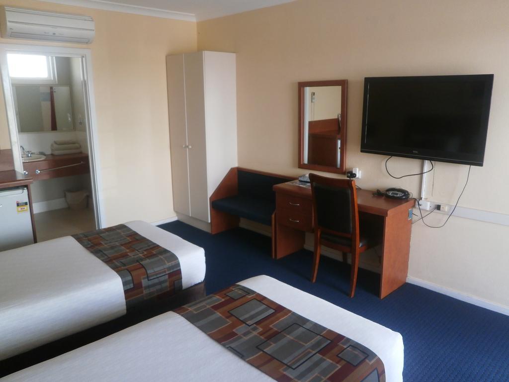 ไอบิส สไตล์ อัลบานี Hotel แอลบานี ภายนอก รูปภาพ